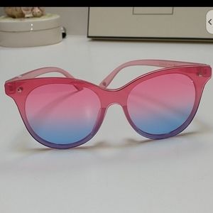 ISO: Betsey Johnson sunglasses